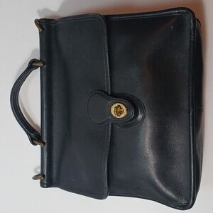 Vintage Coach Willis Handbag M2X-9927 Vintage